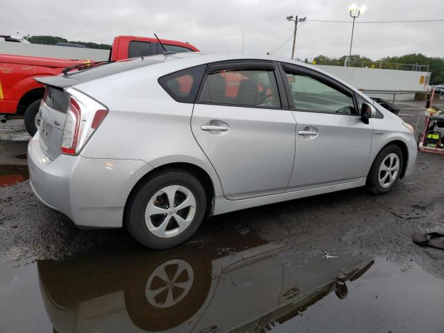 Photo 3 from auction – 2013 TOYOTA PRIUS with VIN JTDKN3DU6D5573339