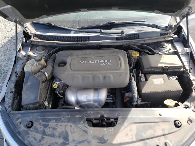 Photo 11 from auction – 2015 CHRYSLER 200 LIMITE with VIN 1C3CCCAB7FN577114