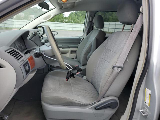 Photo 7 from auction – 2008 CHRYSLER TOWN & COU with VIN 2A8HR44H78R696804