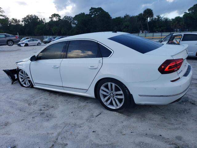 Photo 2 from auction – 2017 VOLKSWAGEN PASSAT SEL with VIN 1VWCT7A36HC054495