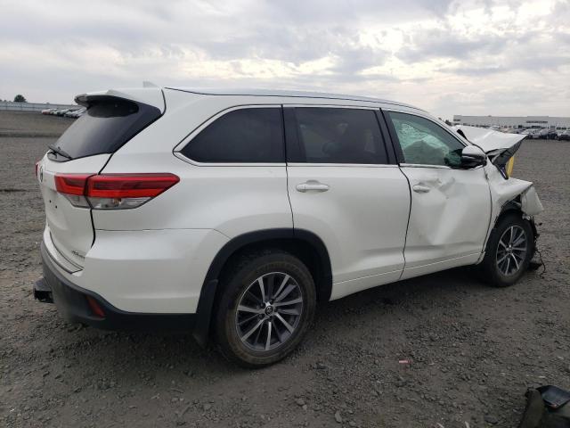 Foto 3 de la subasta – 2018 TOYOTA HIGHLANDER con VIN 5TDJZRFH9JS534060