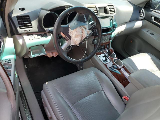 Photo 8 from auction – 2013 TOYOTA HIGHLANDER with VIN 5TDDK3EH0DS243449