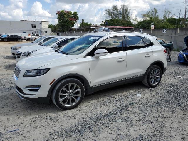 LINCOLN MKC SELECT 2019 with VIN 5LMCJ2C93KUL12091 - Photo from auction