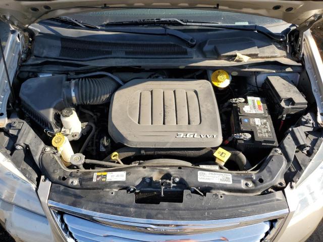 Photo 12 from auction – 2016 CHRYSLER TOWN & COU with VIN 2C4RC1BG9GR293850