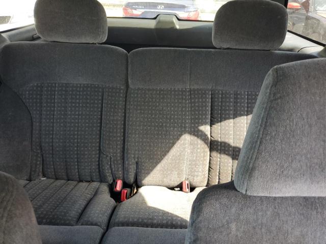 Photo 10 from auction – 2000 CHEVROLET BLAZER with VIN 1GNDT13W0Y2405264