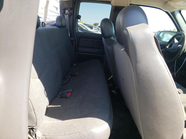 Photo 10 from auction – 2004 CHEVROLET SILVERADO with VIN 1GCEK19T04E356220