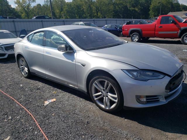 Photo 4 from auction – 2014 TESLA MODEL S with VIN 5YJSA1S16EFP41814