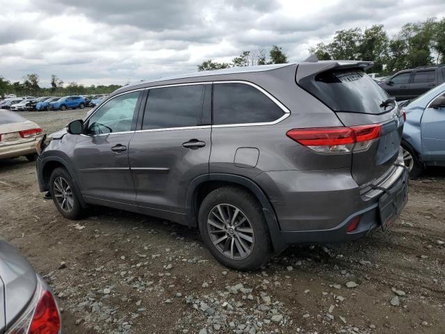 Photo 2 from auction – 2018 TOYOTA HIGHLANDER with VIN 5TDJZRFH4JS892196
