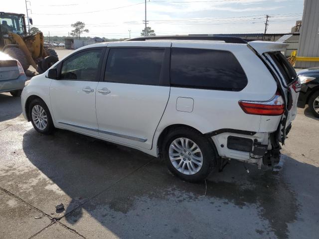 Photo 2 from auction – 2017 TOYOTA SIENNA XLE with VIN 5TDYZ3DC8HS873986