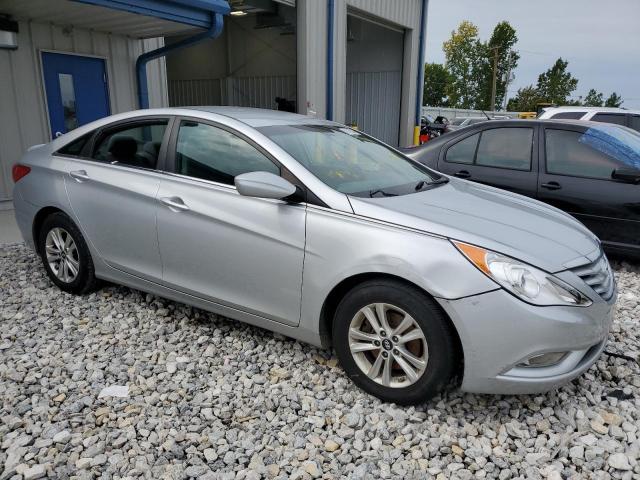 Photo 4 from auction – 2013 HYUNDAI SONATA GLS with VIN 5NPEB4AC5DH603471
