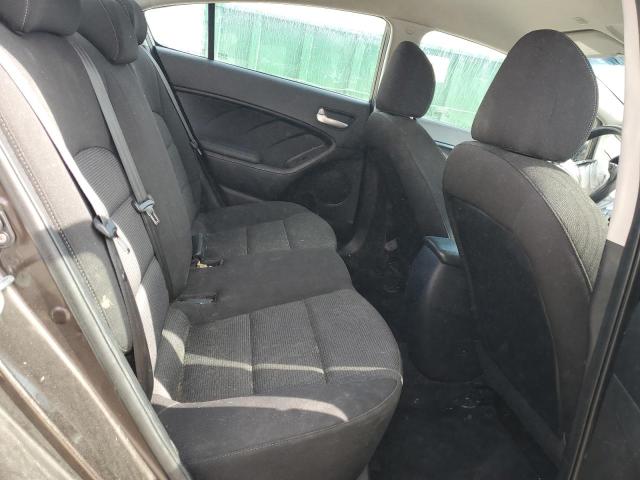 Photo 10 from auction – 2017 KIA FORTE LX with VIN 3KPFK4A70HE156839