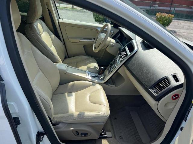 Photo 5 from auction – 2010 VOLVO XC60 3.2 with VIN YV4960DZ5A2064830