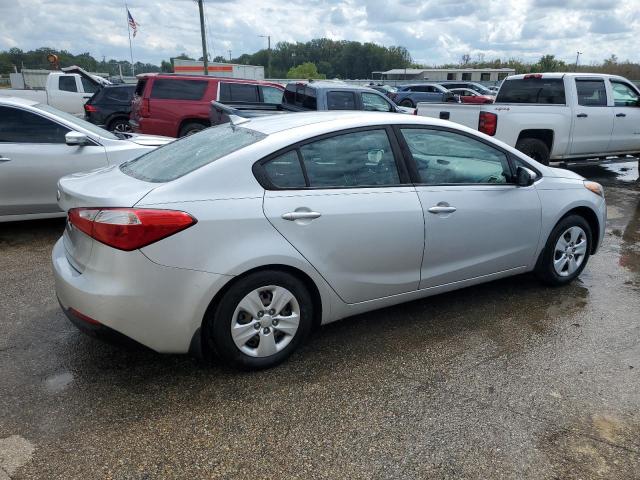 Photo 3 from auction – 2016 KIA FORTE LX with VIN KNAFK4A65G5587420