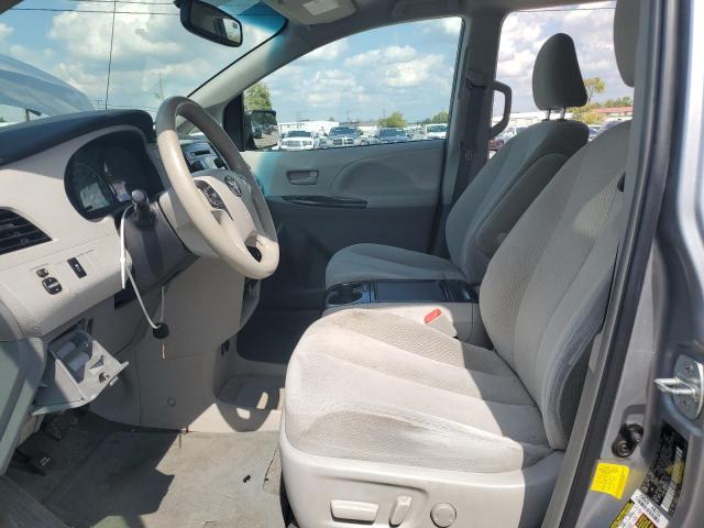 Photo 7 from auction – 2012 TOYOTA SIENNA LE with VIN 5TDKK3DC1CS224923