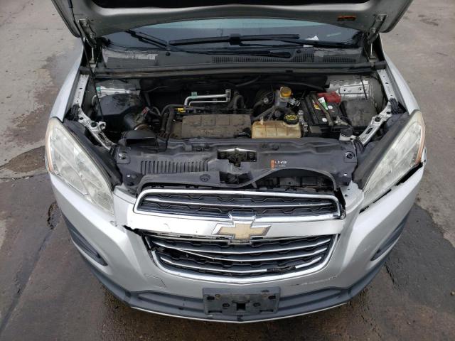 Photo 11 from auction – 2015 CHEVROLET TRAX 1LT with VIN 3GNCJRSB5FL245893