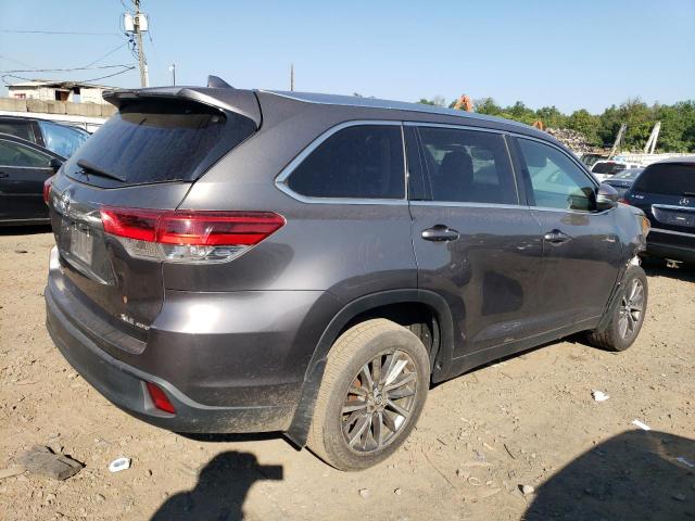 Photo 3 from auction – 2019 TOYOTA HIGHLANDER with VIN 5TDJZRFH8KS932202