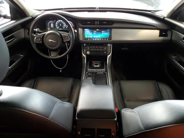 Photo 8 from auction – 2017 JAGUAR XF PRESTIG with VIN SAJBK4BV3HCY49585
