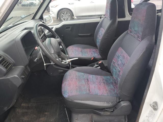 Photo 7 from auction – 1995 GEO TRACKER with VIN 2CNBE18U5S6949315