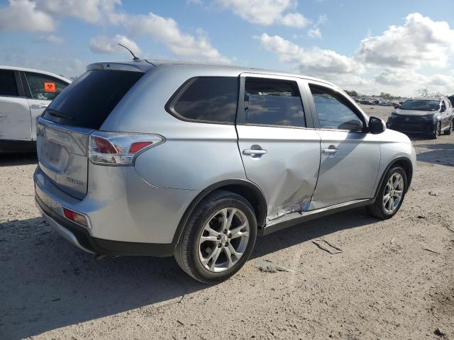 Zdjęcie 3 z aukcji – 2015 MITSUBISHI OUTLANDER z VIN JA4AD3A33FZ010524
