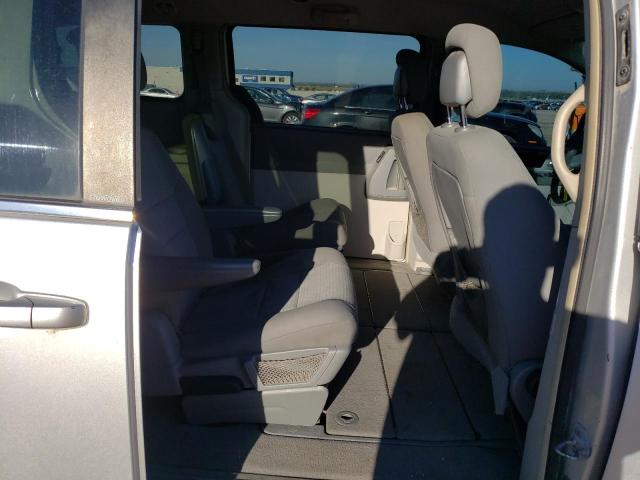 Photo 11 from auction – 2010 CHRYSLER TOWN & COU with VIN 2A4RR5D10AR440900