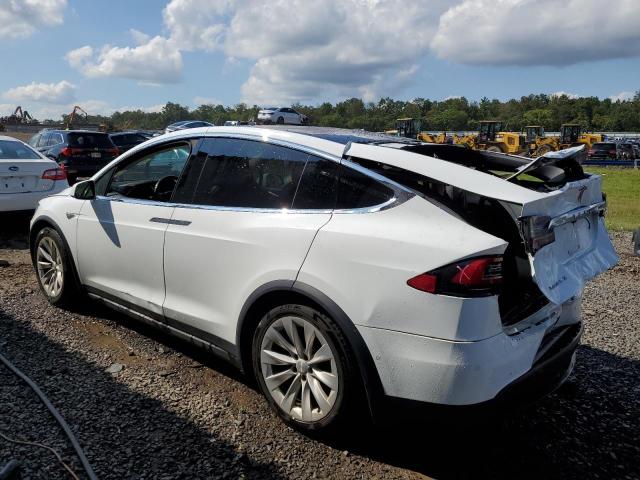 Photo 2 from auction – 2016 TESLA MODEL X with VIN 5YJXCAE21GF003331