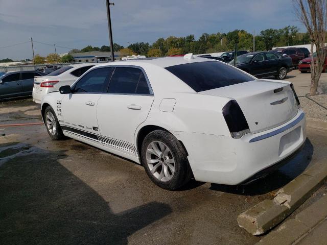 Photo 2 from auction – 2015 CHRYSLER 300 LIMITE with VIN 2C3CCAAG3FH931137
