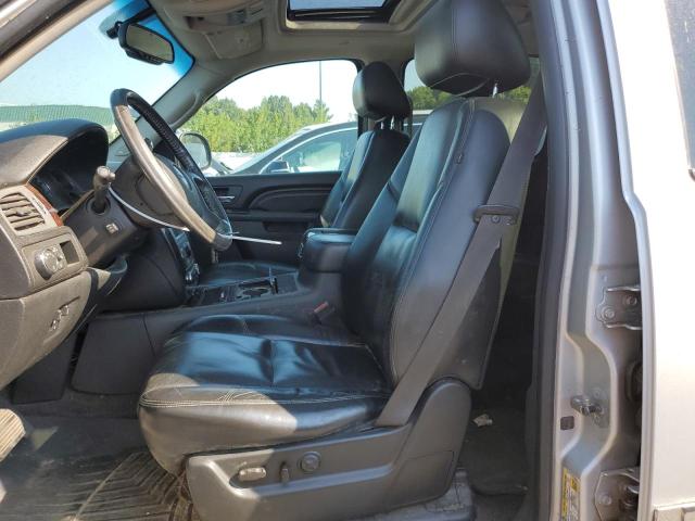 Photo 7 from auction – 2011 GMC YUKON XL D with VIN 1GKS2MEF5BR102615