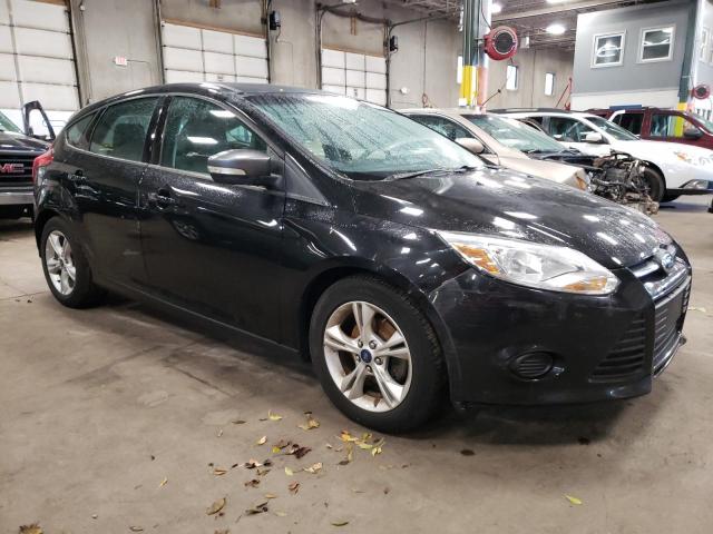 Zdjęcie 4 z aukcji – 2014 FORD FOCUS SE z VIN 1FADP3K20EL441443