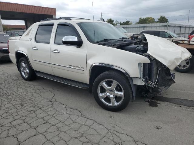 Photo 4 from auction – 2013 CHEVROLET AVALANCHE with VIN 3GNTKGE71DG138063