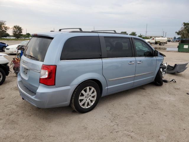 Photo 3 from auction – 2016 CHRYSLER TOWN & COU with VIN 2C4RC1BG1GR208239