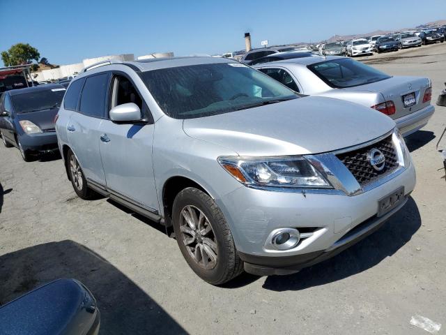 Photo 4 from auction – 2016 NISSAN PATHFINDER with VIN 5N1AR2MN2GC622602