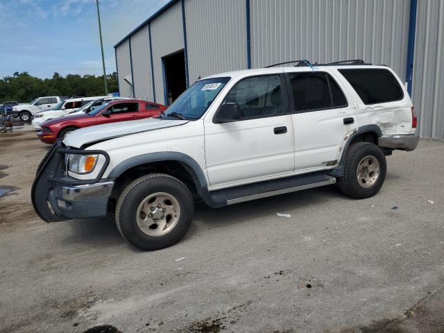 TOYOTA 4RUNNER 2000 with VIN JT3GM84R1Y0059908 - Photo from auction