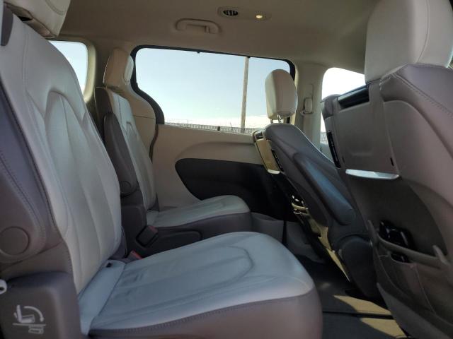 Photo 11 from auction – 2017 CHRYSLER PACIFICA T with VIN 2C4RC1EGXHR752459
