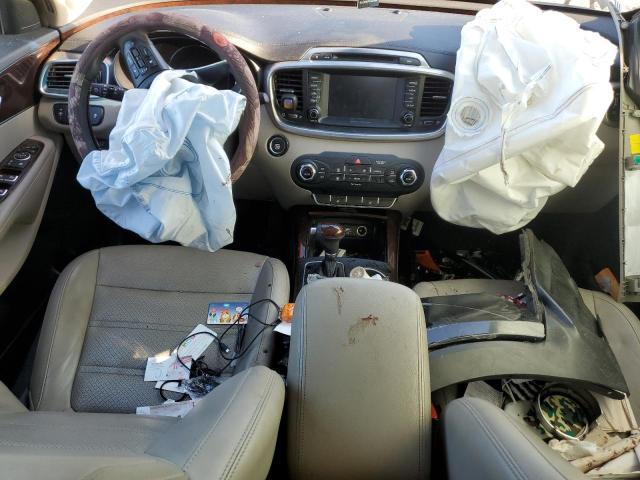 Photo 8 from auction – 2017 KIA SORENTO EX with VIN 5XYPH4A52HG307569