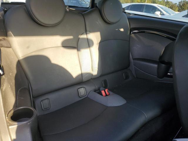 Снимка 10 от търг – 2010 MINI COOPER CLU с VIN WMWML3C51ATX37951