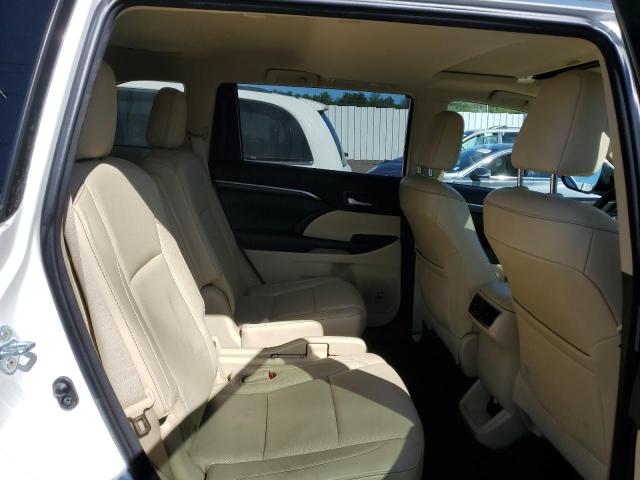 Photo 11 from auction – 2015 TOYOTA HIGHLANDER with VIN 5TDDKRFH8FS183196
