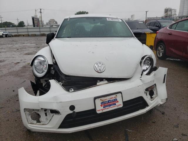 Photo 5 from auction – 2018 VOLKSWAGEN BEETLE S with VIN 3VWFD7AT8JM702451