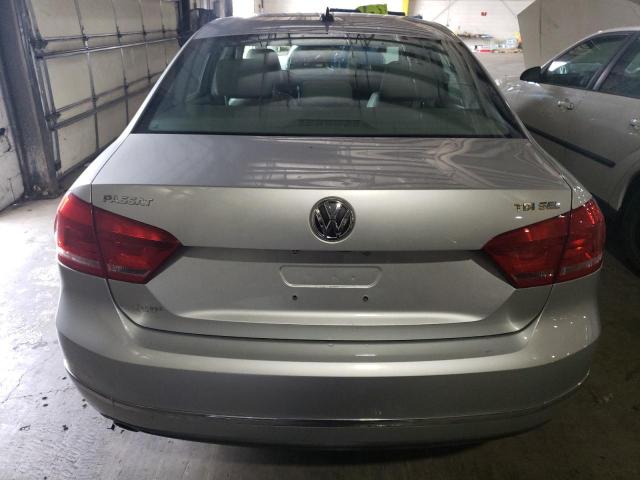 Photo 6 from auction – 2015 VOLKSWAGEN PASSAT SEL with VIN 1VWCV7A37FC010089