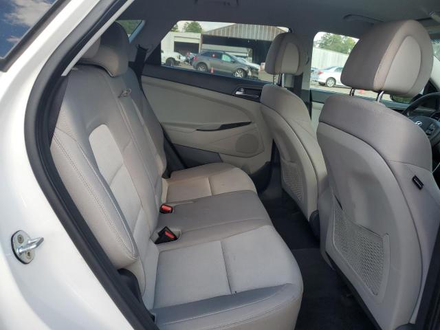 Photo 11 from auction – 2016 HYUNDAI TUCSON SE with VIN KM8J23A41GU195901