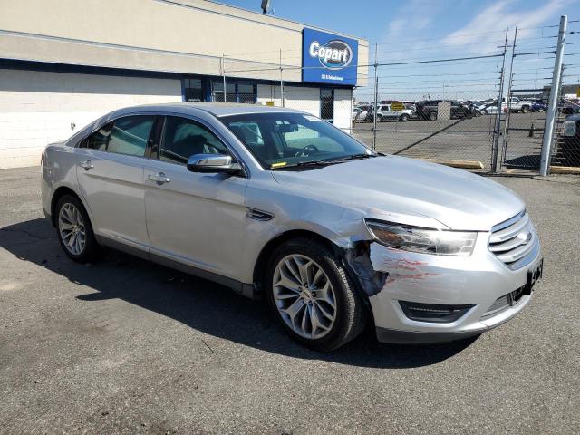 Photo 4 from auction – 2015 FORD TAURUS LIM with VIN 1FAHP2F83FG117584