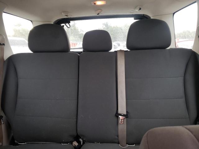Photo 10 from auction – 2011 FORD ESCAPE XLS with VIN 1FMCU0C76BKA68218