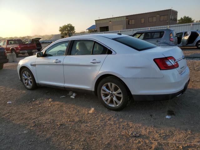 Photo 2 from auction – 2010 FORD TAURUS SEL with VIN 1FAHP2EW0AG157162