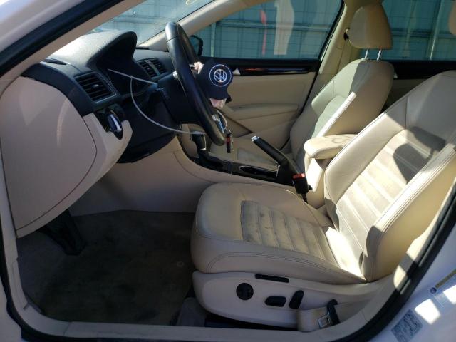 Photo 7 from auction – 2014 VOLKSWAGEN PASSAT SEL with VIN 1VWCN7A34EC020545