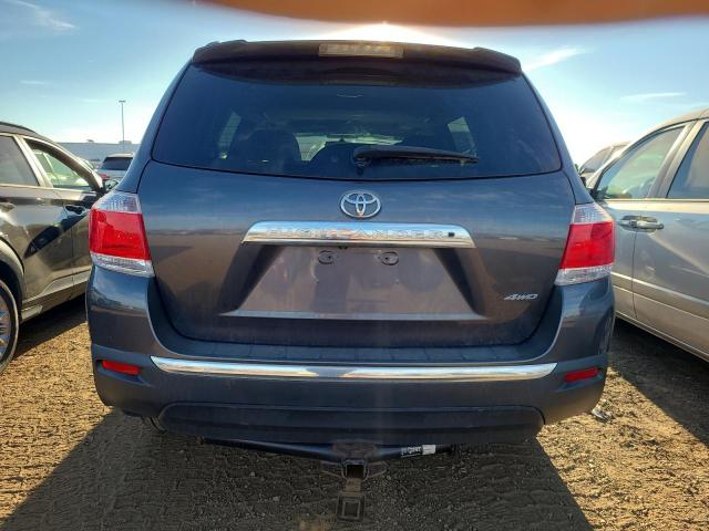 Снимка 6 от търг – 2012 TOYOTA HIGHLANDER с VIN 5TDDK3EHXCS118411