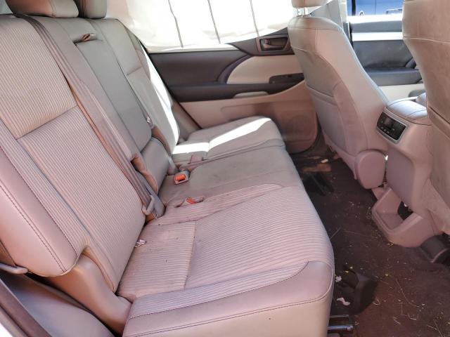 Photo 10 from auction – 2015 TOYOTA HIGHLANDER with VIN 5TDBKRFH9FS198586