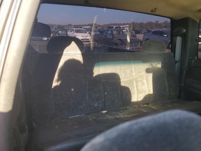 Photo 10 from auction – 2000 CHEVROLET SILVERADO with VIN 1GCEK19V0YE238370