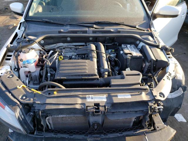 Photo 11 from auction – 2018 VOLKSWAGEN JETTA S with VIN 3VW2B7AJ2JM222411