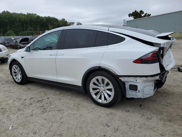 Photo 2 from auction – 2019 TESLA MODEL X with VIN 5YJXCAE27KF154277