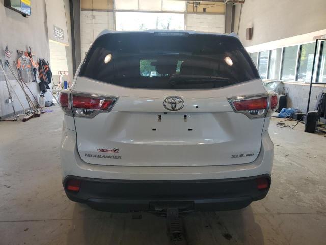 Photo 6 from auction – 2015 TOYOTA HIGHLANDER with VIN 5TDJKRFHXFS131300