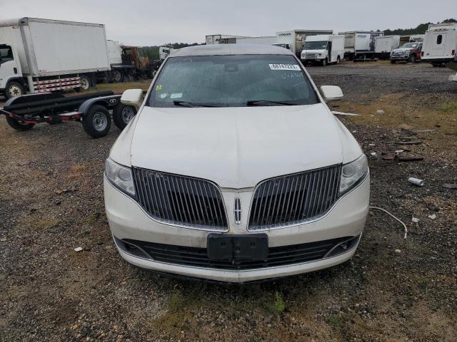 Photo 5 from auction – 2014 LINCOLN MKT with VIN 2L1MJ5LK1EBL52869